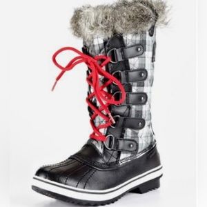 SOREL BOOTS